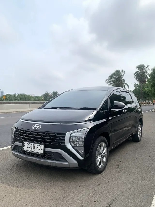 Hyundai Stargazer Essential black